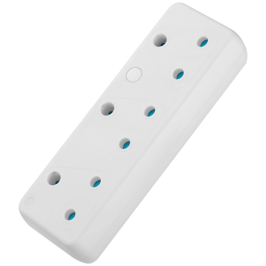 Switched 3-Way 16a Adaptor
