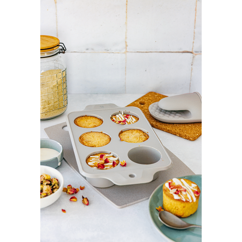 Kitchen Inspire 6 Cup Muffin Pan
