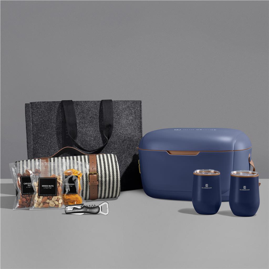 Yatta Chic Chill Hamper - NAVY