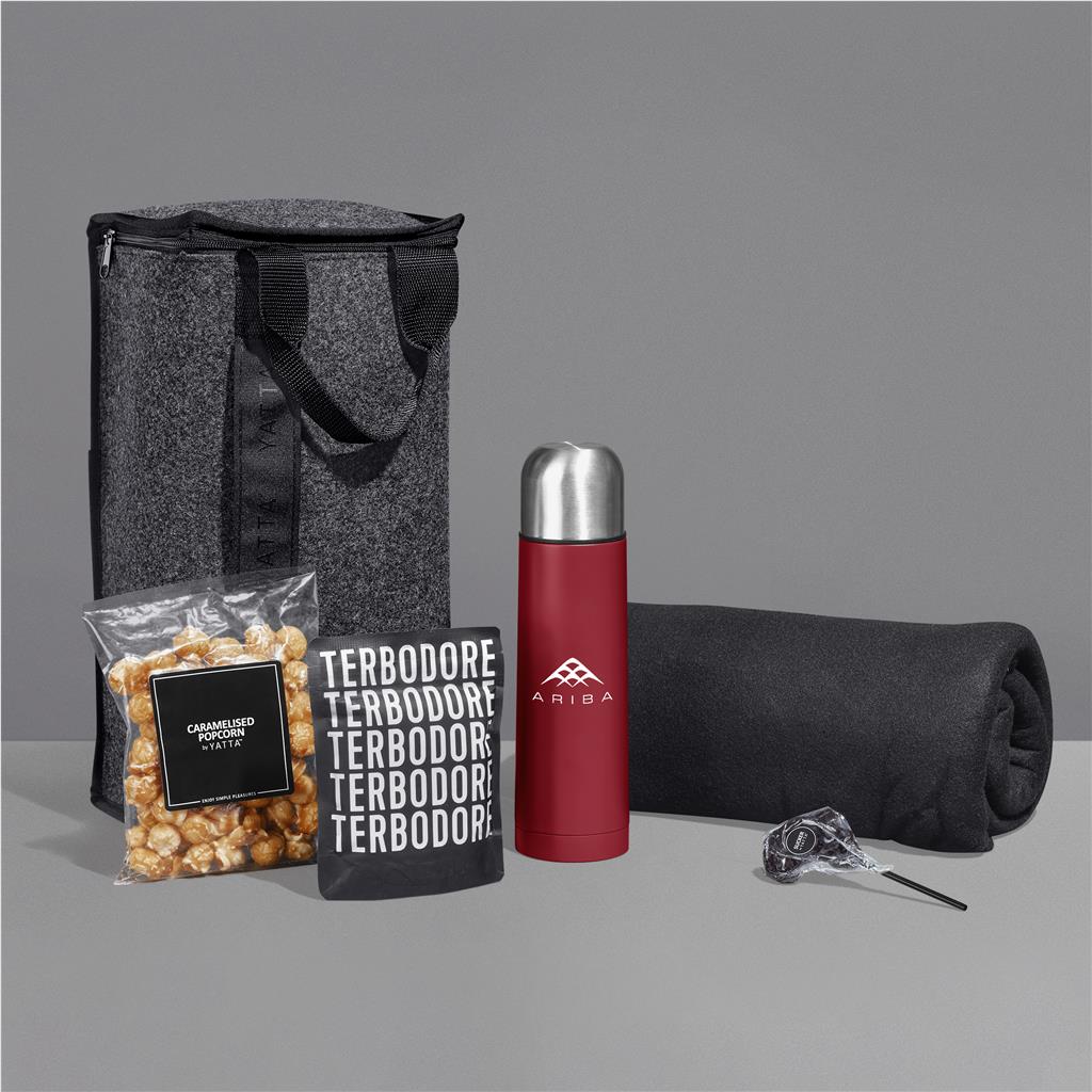 Yatta Charming Cuddle Hamper - RED