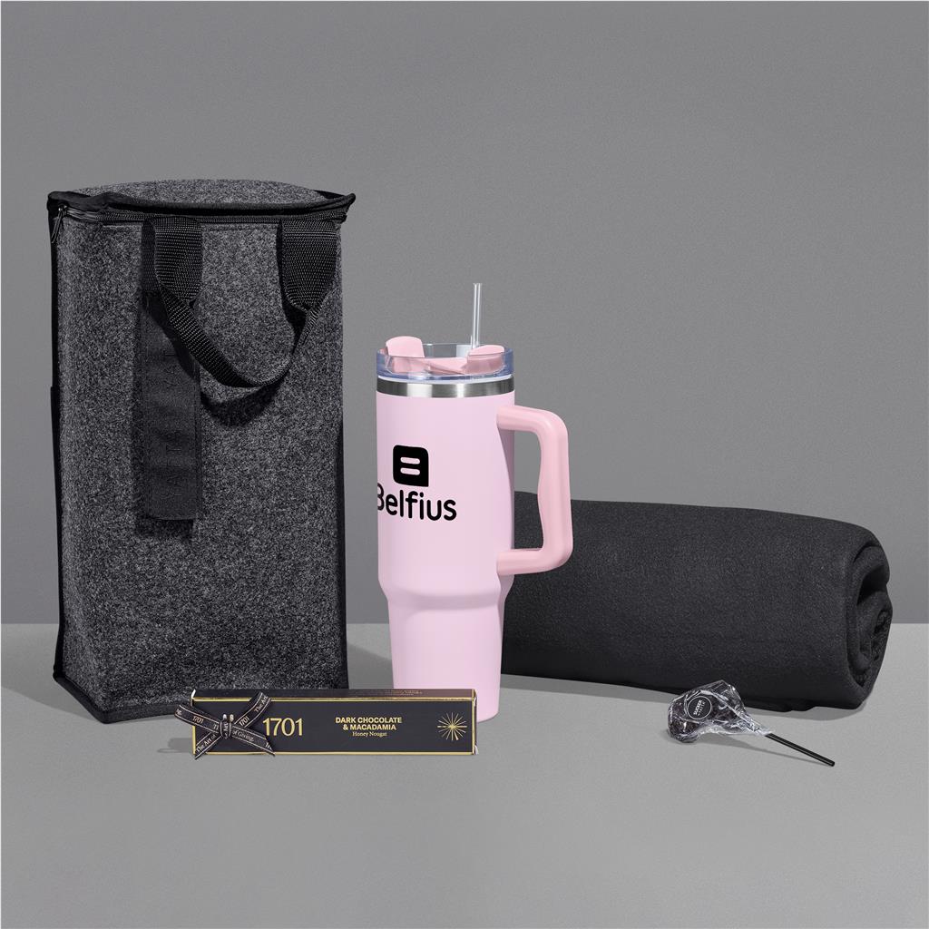 Yatta Warm Wishes Hamper - PINK